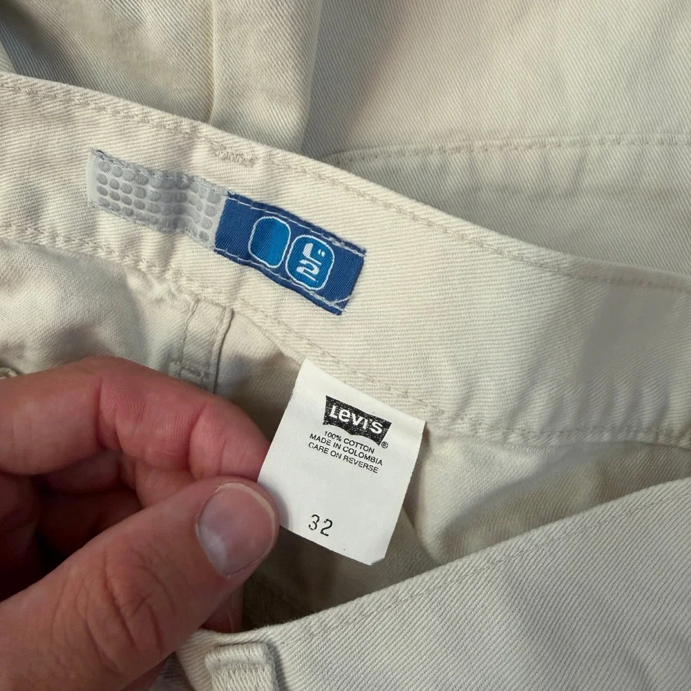 Levis vintage 2000s